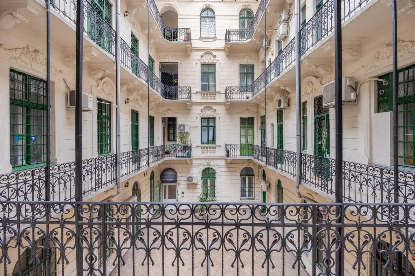 Marianna Apartment Budapest Bagian luar foto